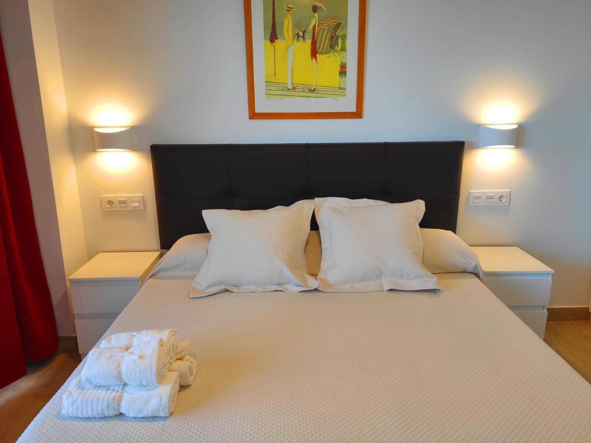 Beachfront -- New Luxury Apartment -- 1ª Linea Playa -- Fuengirola City Center -- Private Parking -- Panoramic Sea Views -- Екстер'єр фото