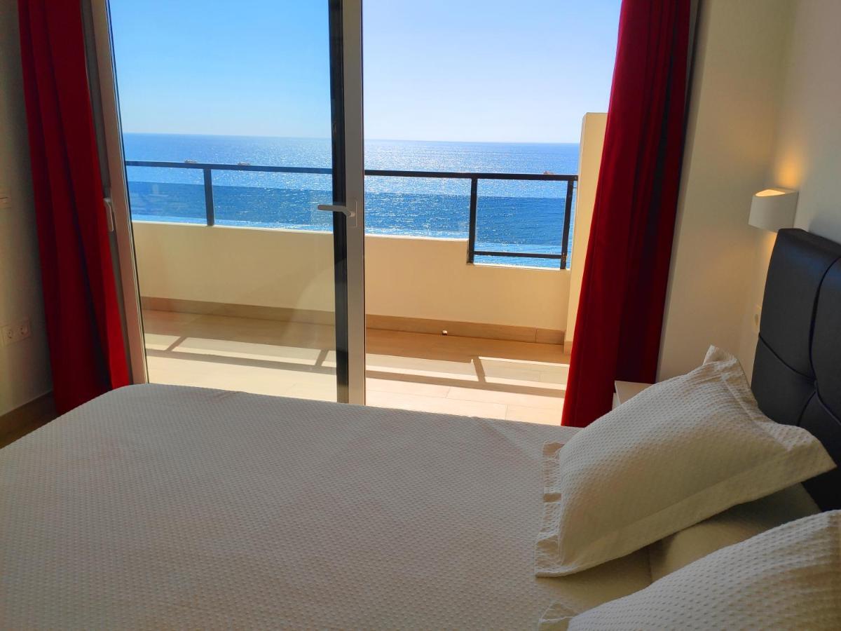 Beachfront -- New Luxury Apartment -- 1ª Linea Playa -- Fuengirola City Center -- Private Parking -- Panoramic Sea Views -- Екстер'єр фото