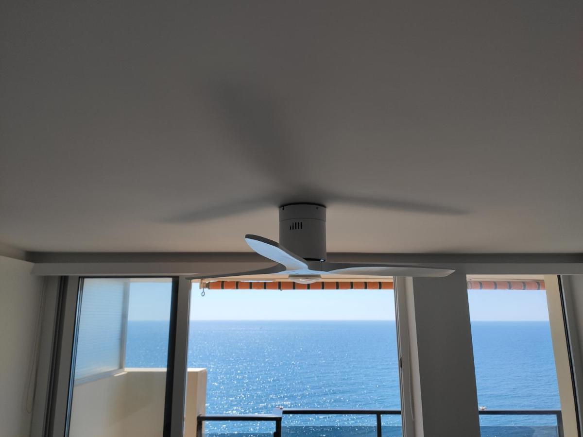 Beachfront -- New Luxury Apartment -- 1ª Linea Playa -- Fuengirola City Center -- Private Parking -- Panoramic Sea Views -- Екстер'єр фото